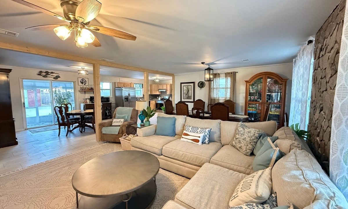 Lynn Haven House | Spacious 5-bedroom house with private pool