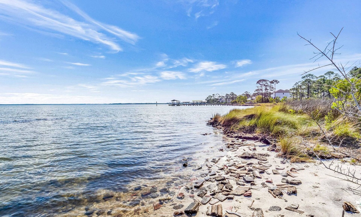 Ono Island House | Spacious 5-bedroom house on Perdido Bay.