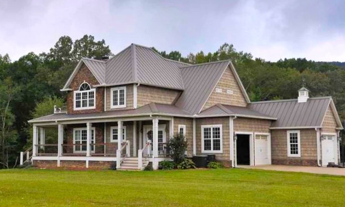Joppa House | Spacious Cottage Rental with Saltwater Swimming Pool near Arab, Alabama