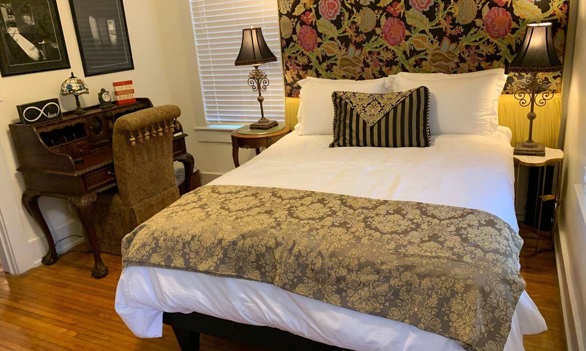 Hannon Park Condo | Stay in the Heart of Midtown Mobile | Pet Friendly
