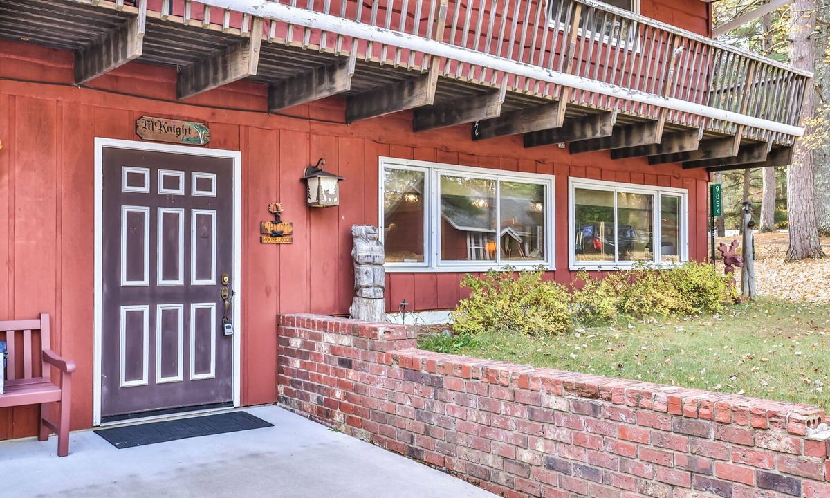 Phelps House | Stepaway Vacation Rentals- Moose Lodge