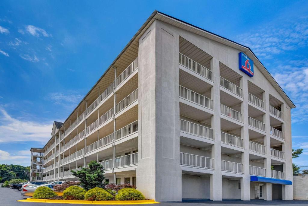 Chamblee Hotel | Studio 6 Extended Stay - Atlanta, GA - Chamblee