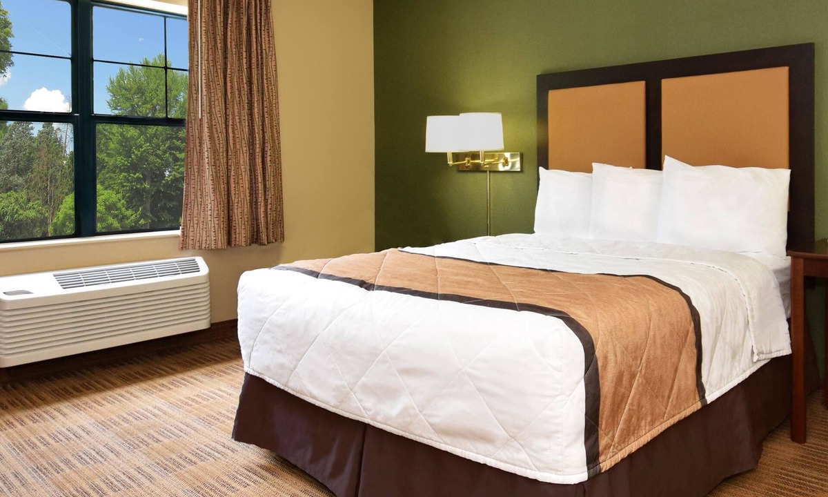 Tougaloo Hotel | Suburban Studios Jackson North
