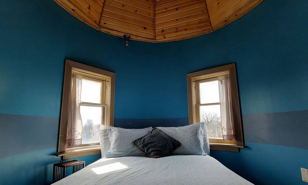 Ludington Bed & Breakfast | The Fresh Coast Inn at Ludington