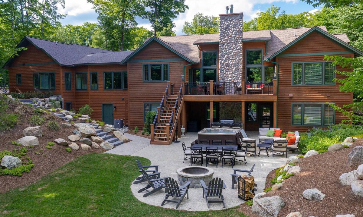 Harbor Springs House | The Highlands Ski-In/Ski-Out Luxe Retreat: Your Premier Four Seasons Escape!