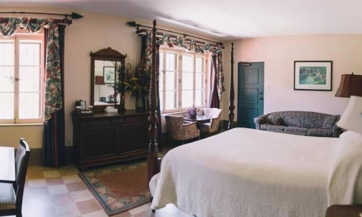 Wakulla Springs Hotel | The Lodge at Wakulla Springs