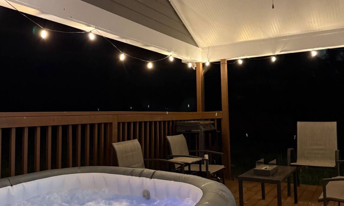 Douglasville House | The Soak Haus Hot Tub Retreat 25 Min to ATL