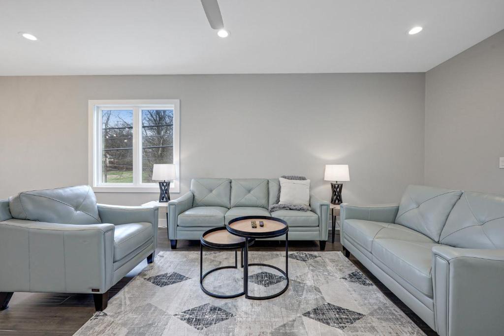 Katie Hill Neighborhood House | The Stage Right