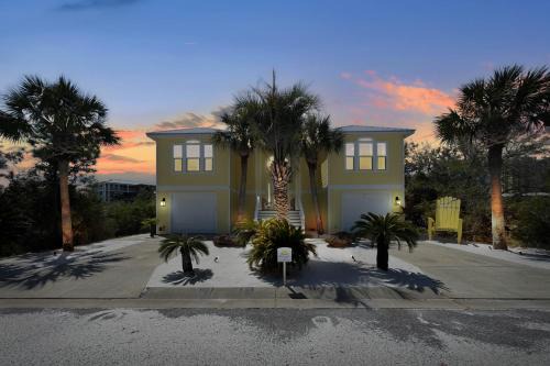 Ono Island House | The Yellow House at Herons Walk