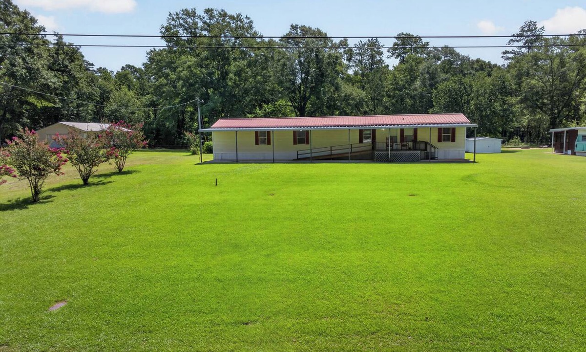 Fort Gaines House | Time Out Retreat is near Lake Eufaula & George T. Bagby State Park