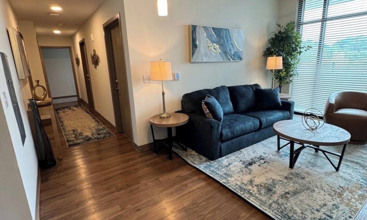 Five Points South Apartment | TopNotch 4-bedroom 4 bathroom