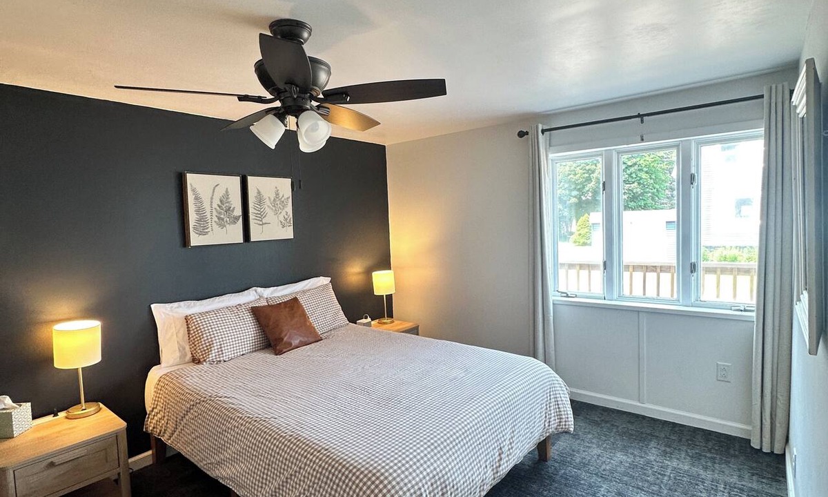 Laurium House | Tranquil house in charming Calumet