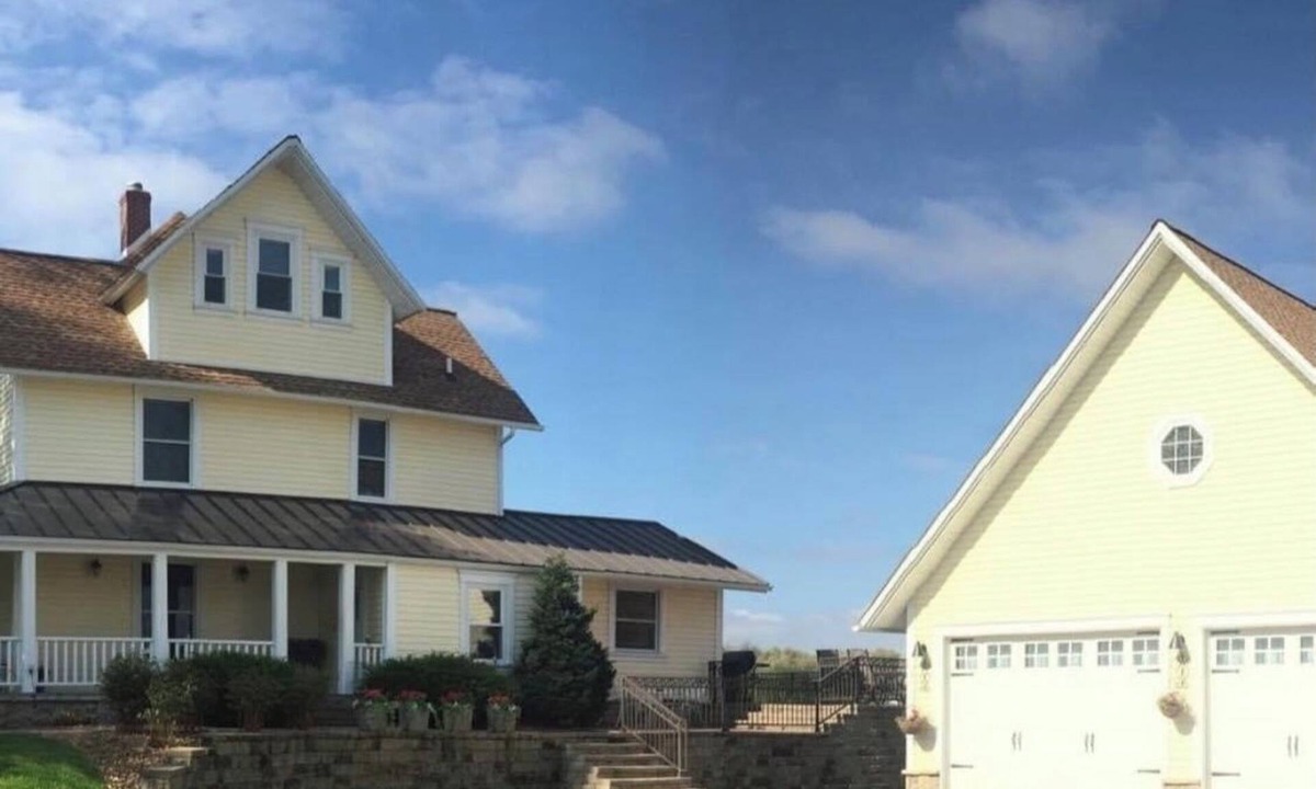 Clarklake House | Updated Farmhouse - Sleeps 17 with Deck & Hot Tub on 10 Acres