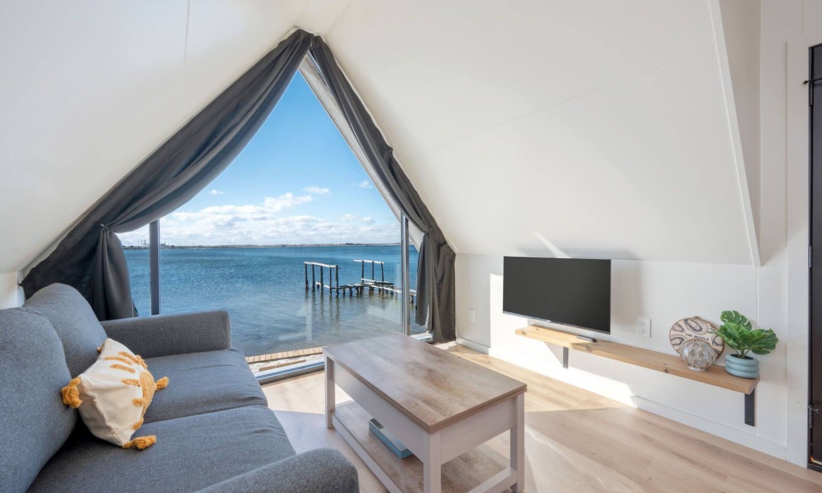 Mary Esther Cabin | Waterfront A-Frame Panoramic Sunset Views