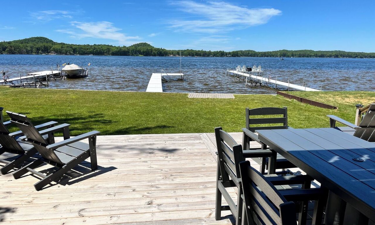 Pentwater House | Waterfront Cottage on Bass Lake in Pentwater