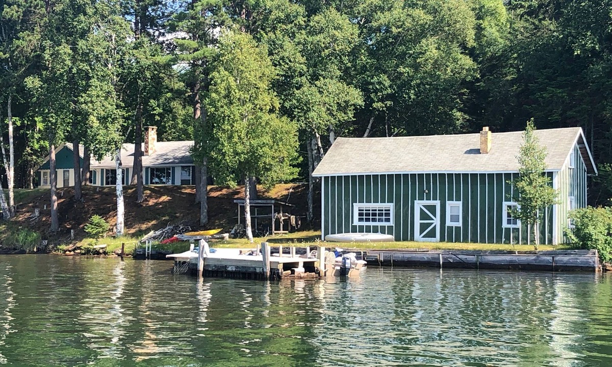 Skanee House | Waterfront House on Huron Bay - Lake Superior - Sleeps 10!