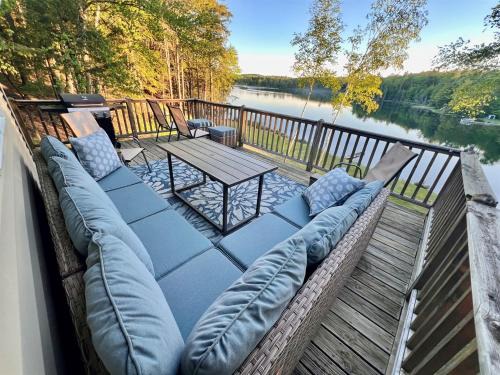 Wetmore House | Waterfront Lakehouse Near Pictured Rocks Sleeps 12 Kayaks Game Room