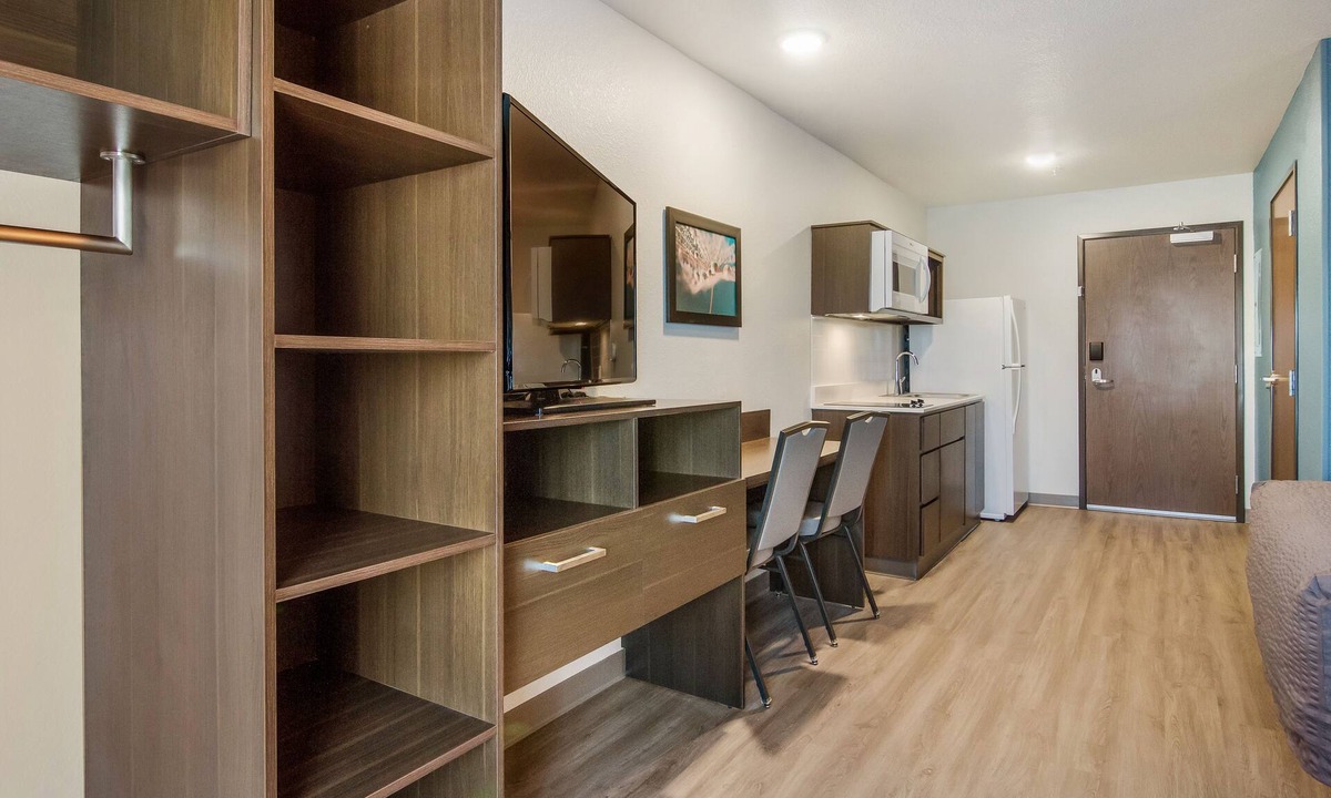East Paris Hotel | WoodSpring Suites Grand Rapids Kentwood