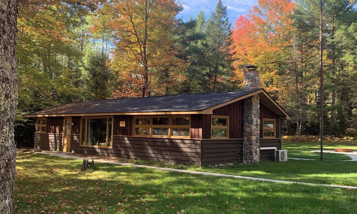 Grayling House | Your perfect getaway in the heart of Northern Michigan.