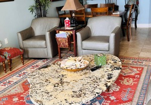 Avalon 2004, designated penthouse floor - Luxury Condo 20th floor K/Q/Twns