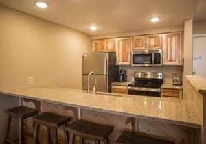 Beautiful 2 Bedroom Loft, 2 Bath Condo at Trout Creek #56. Close to Skiing, Golf, Beaches, Biking