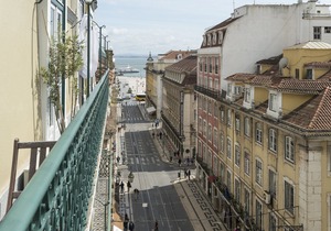 LV Premier Baixa CN1 in Lisbon