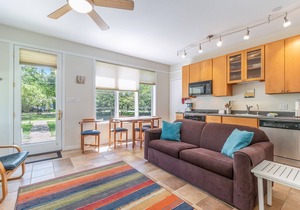 🏖️ Sleepy Hollow Beach Resort, Cottage 4A – Family Fun on Lake Michigan!