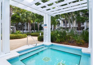 Studio ~ Kitchenette ~ Pool ~ Fitness Center