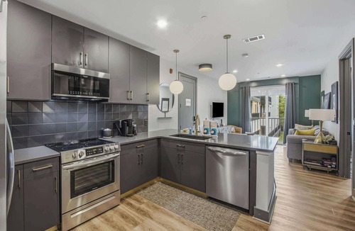 Rolling Mill Hill Condo | 1.2 Mi to DT Nashville・City View Condo W Rooftop