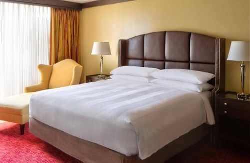Lenox Hotel | 1 Double | Wyndham Atlanta Buckhead Hotel & Conference Center | Pet Friendly