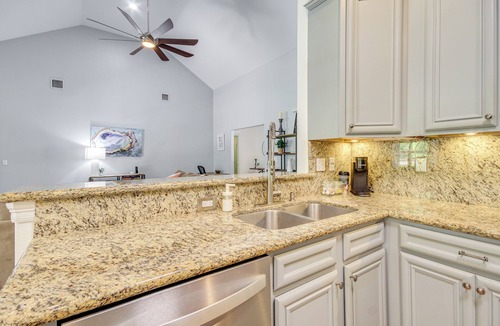 Waveland House | < 1 Mi to Beach - Home w/Deck & Yard in Waveland!