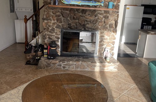 Whitmore Lake House | 2 BR Cottage on all sports lake 10 minutes from downtown Ann Arbor