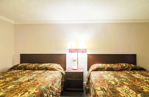 Huntsville Hotel | 2 Huntsville Rooms w/Free Parking | Monte Sano Trails, Hays Preserve Nearby