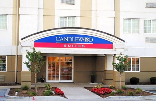 Fort Wayne Hotel | 2-Star Hotel ∙ Candlewood Suites Fort Wayne - NW, an IHG Hotel