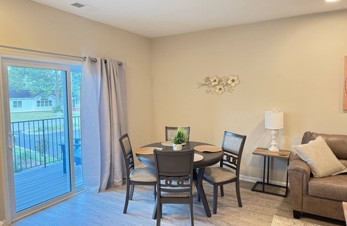 Huntsville Apartment | 2B Gorgeous 2-bedroom new apartment in lively Huntsville