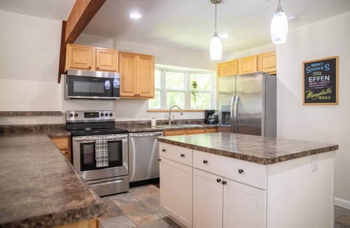 Gulf Hills House | 2BR/2BA on the Bayou close to Beach & Downtown Ocean Springs! Puerto Chalet