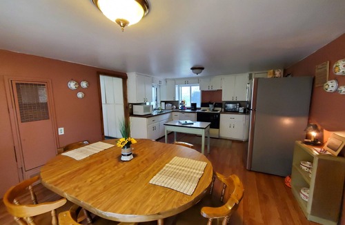 South Branch House | 3 Bed, 1 Bath home with shared pontoon, 2 seat kayak and lake access nearby.