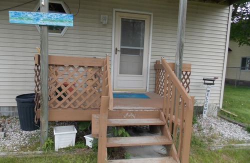 Onaway House | 3 bedroom 2 bathroom upstairs apartment in downtown Onaway