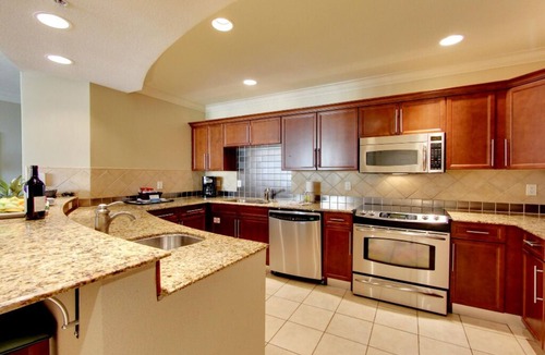 Destin Resort | 3 Bedroom Deluxe, Pool View on Destin Beach, Wyndham Emerald Grande!