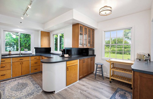 Bryant Pattengill West House | 3-bedroom house in Ann Arbor just across the golf course from The Big House.