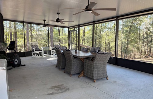 Georgetown House | 3-bedroom house in lovely Georgetown with cool AC breeze