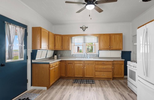 Gladstone House | 3-bedroom house in perfect Gladstone with cool comfort