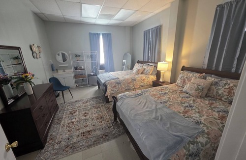 Natchez Resort | 3-bedroom resort in quaint Natchez Large Grand Room Pool Kitchenette Big Screens