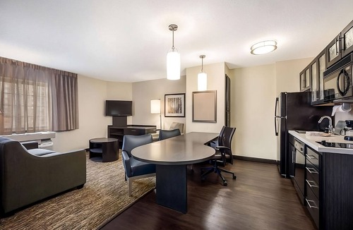 Warren Apartment | 3 Family-friendly Units w/Fully-equipped Kitchens! A short drive to Detroit Zoo