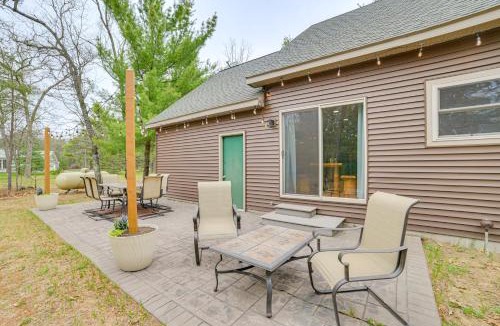 Tawas City House | 3 Mi to AuSable River! Forest Retreat w/Fire Pit