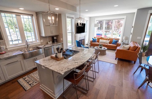 Grand Haven House | 307 Franklin Row
