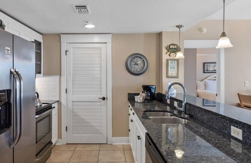 Baytowne Wharf Condo | 3BR/3BA In Sandestin's Baytowne Wharf- Great Balcony View!