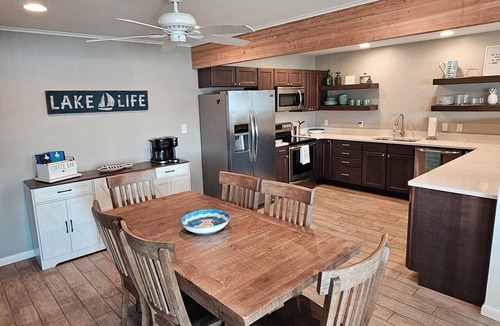 Coldwater Cottage | 3br-Lakefront w/Private Dock and Water Toys on All-Sport Archer Lake