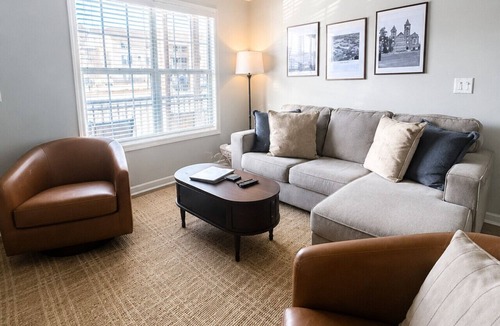 Auburn Condo | 4 bedroom condo and walk to Toomers!