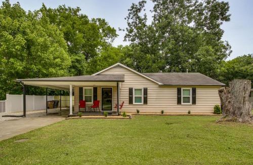 Decatur House | 4 Mi to Dtwn! 'Carolyn's Cottage' in Decatur